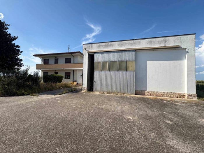 Casa con 6 locali in vendita in Lendinara