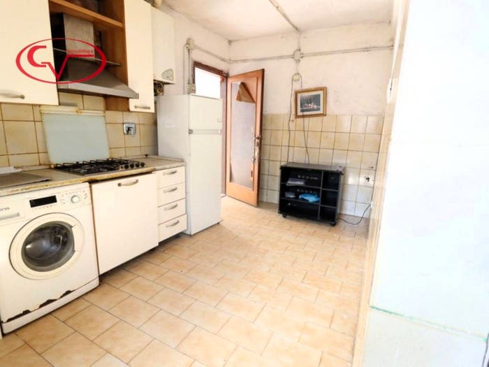 Appartamento quadrilocale in vendita in Via Poggio Bracciolini, Città, Montevarchi
