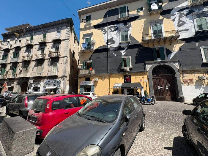 Appartamento trilocale in vendita in Vico Lammatari, Sanità, Napoli