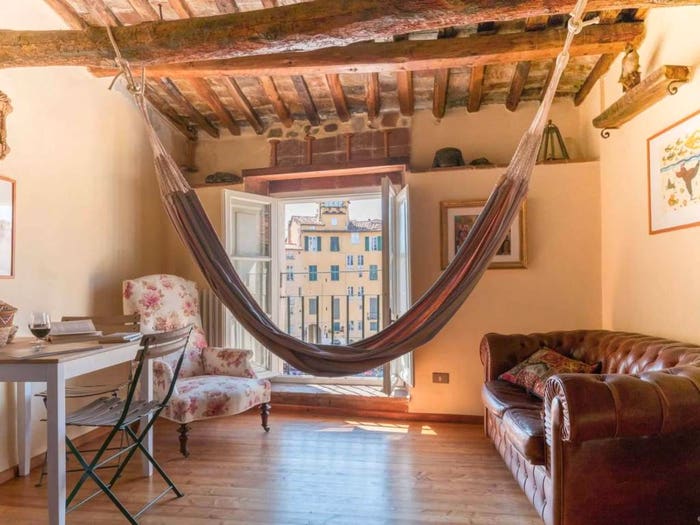Appartamento bilocale in affitto in Via dell'Anfiteatro, Piazza Anfiteatro Torre Guinigi, Lucca