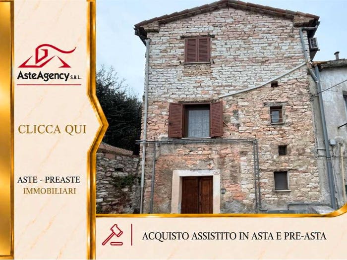Appartamento trilocale in vendita in Via Mascioli, Centro, Fossombrone