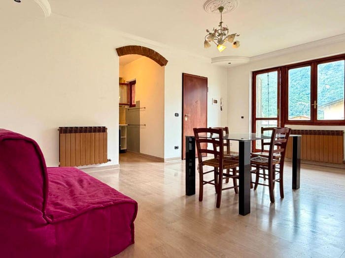 Appartamento trilocale in vendita in Via Piave, Piamborno, Piancogno