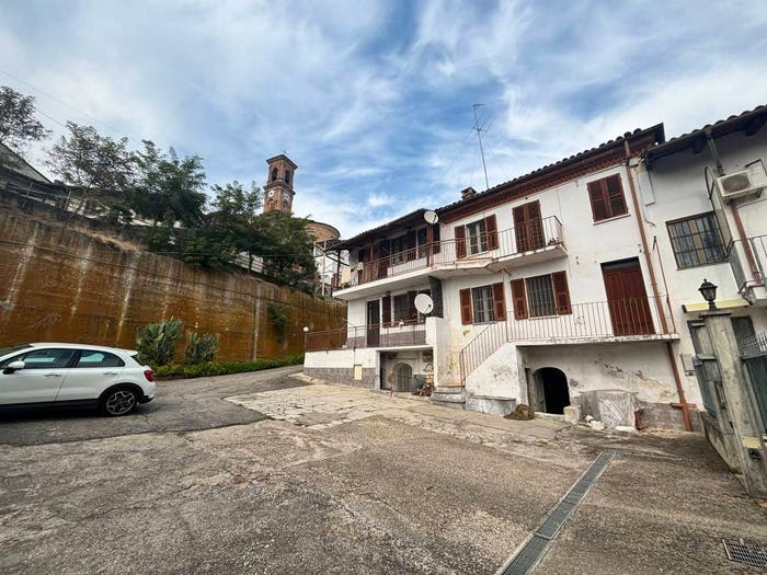 Casa con 6 locali in vendita in Via Giovanni Boschiero, Revigliasco d'Asti