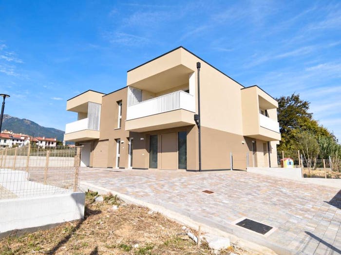 Appartamento quadrilocale in vendita in Via Maggio, Crespano Del Grappa, Pieve del Grappa