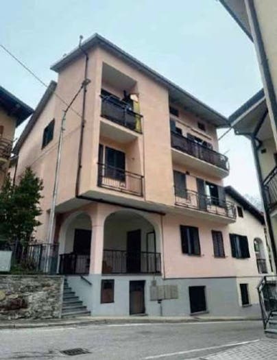 Appartamento con 6 locali in vendita in Centro, Gordona