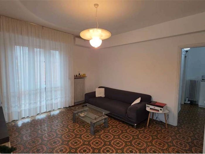 Appartamento trilocale in vendita in Via Catania, Semicentro, Cantù