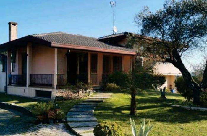 Casa quadrilocale in vendita in Via Petrarca, Isola Dell'abbà, Polverara
