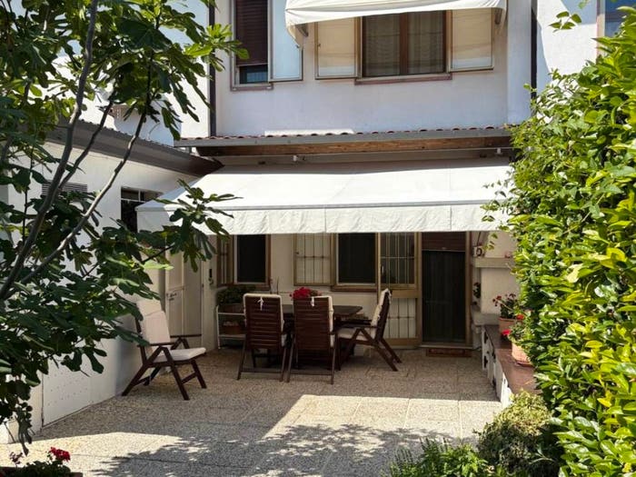 Casa con 6 locali in vendita in Via Arturo Toscanini, Centro, Abano Terme