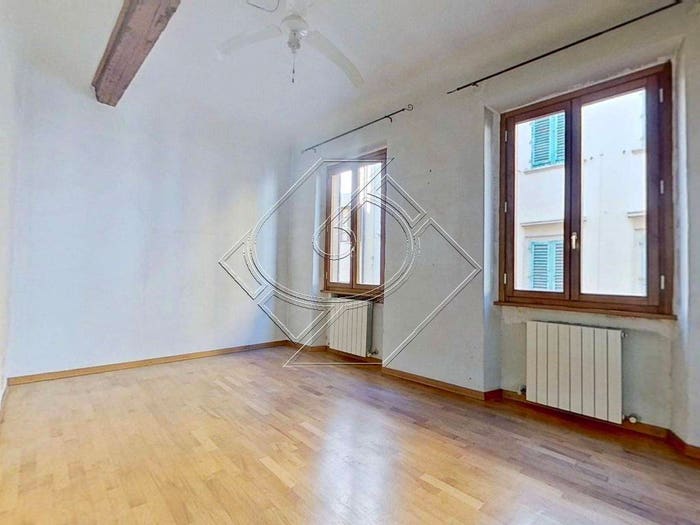 Appartamento trilocale in vendita in Via dei Serragli, Santo Spirito, Firenze