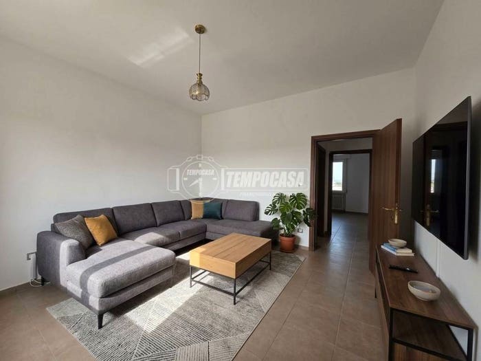 Appartamento trilocale in vendita in Via Leopoldo Pilla A, Angeli, Mantova