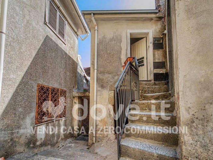 Appartamento trilocale in vendita in Via Maggiore Baracca, Centro, Castiglione di Sicilia
