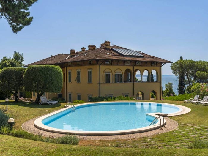 Appartamento quadrilocale in vendita in Centro, Gardone Riviera