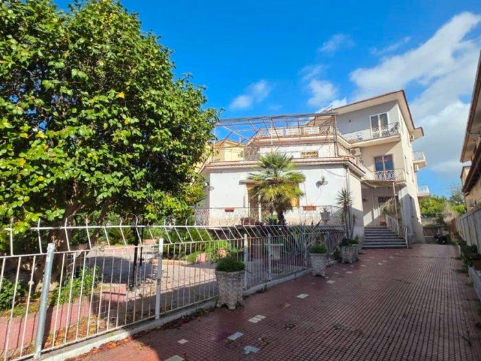 Appartamento bilocale in vendita in Via Gennaro Papa, San Leucio Briano, Caserta