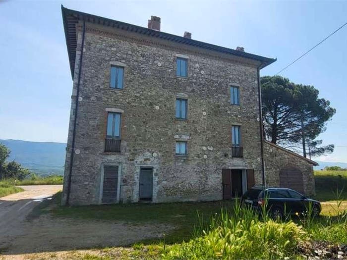 Casa con 6 locali in vendita in loc Cimacolle, Località Cimacolle, Massa Martana