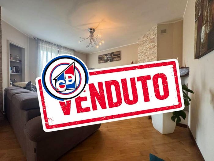 Casa quadrilocale in vendita in Via Alessandro Manzoni, Centro, Dalmine