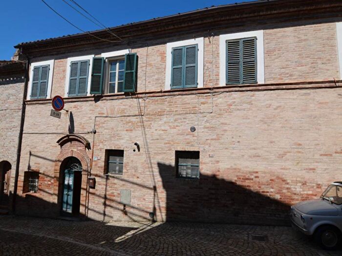 Casa con 6 locali in vendita in Centro, Petritoli