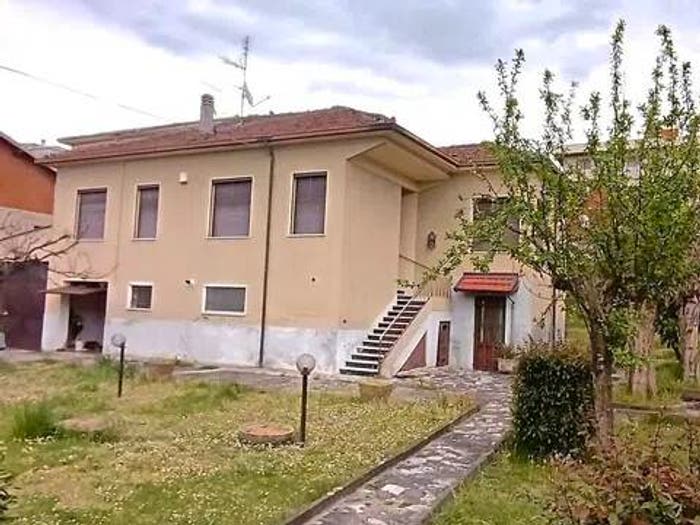 Casa con 5 locali in vendita in Centro, Cassano Spinola