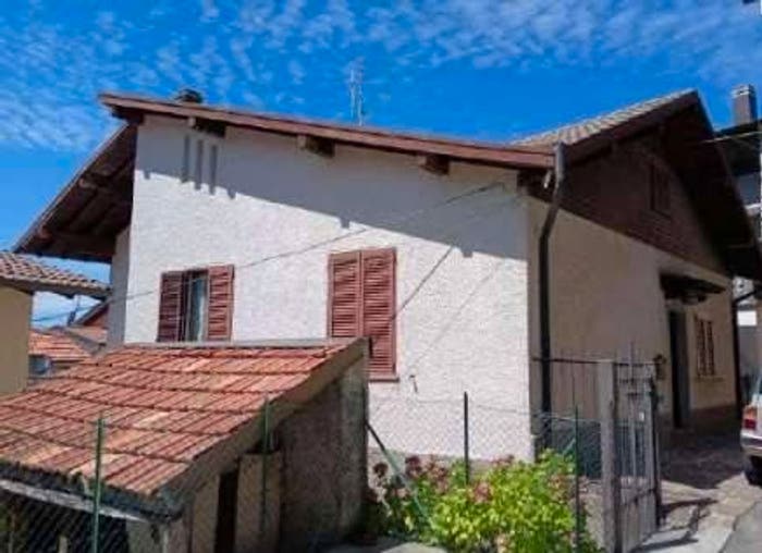 Appartamento con 6 locali in vendita in Localita' Ponna Superiore Via Monte Tellero, Ponna Superiore, Ponna