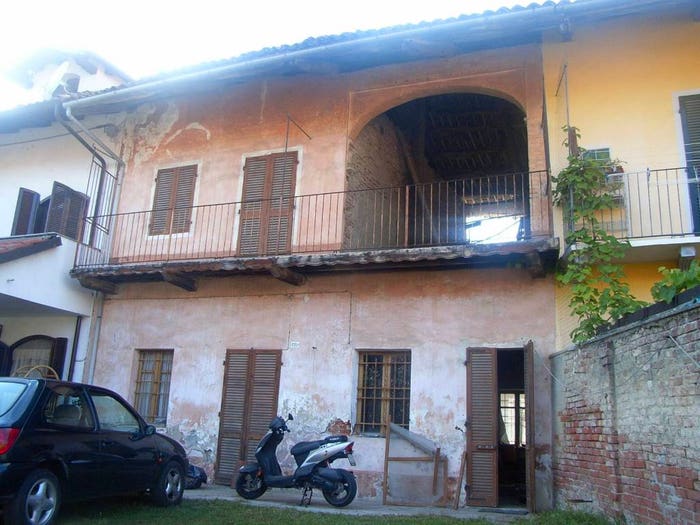 Casa quadrilocale in vendita in Via Anselmina, Centro, Lauriano