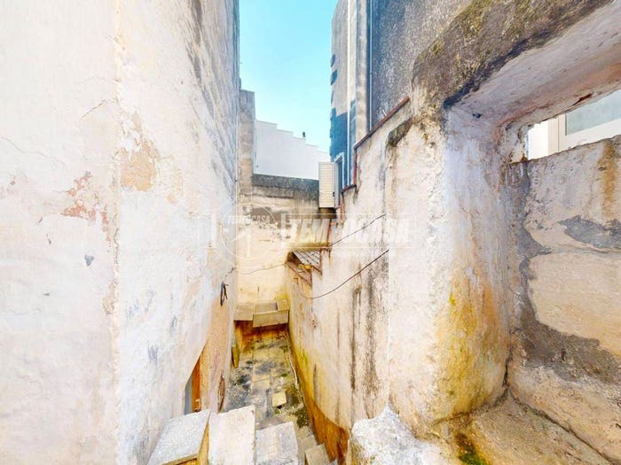Casa bilocale in vendita in Via Nazario Sauro, Centro, Poggiardo