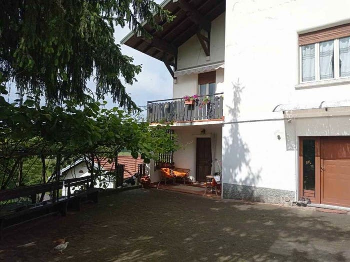 Casa con 5 locali in vendita in Viale Rimembranze, Centro, Biandronno