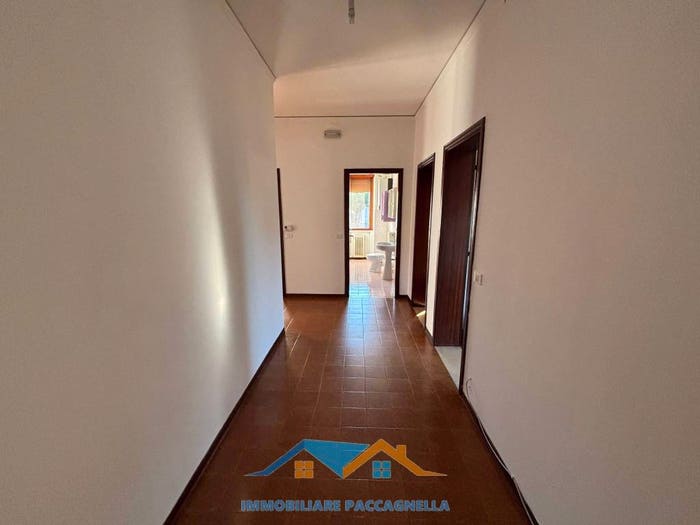 Appartamento con 6 locali in vendita in Via San Pietro Basso, Centro, Adria