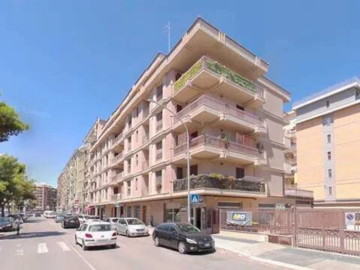 Appartamento trilocale in vendita in Viale Ofanto, Immacolata, Foggia