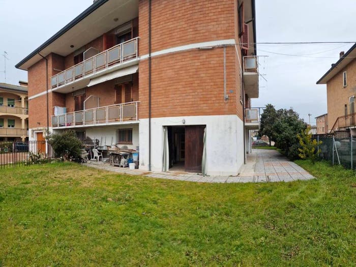 Appartamento con 5 locali in vendita in Via Piave, Comacchio Città, Comacchio