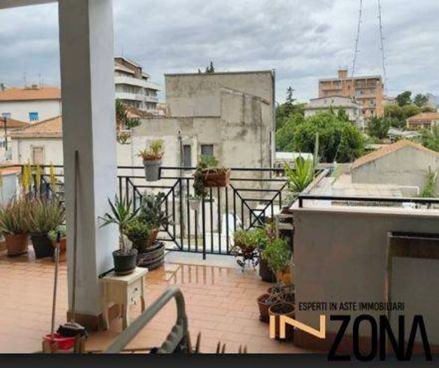 Appartamento quadrilocale in vendita in Via Sacco, Tiburtina, Pescara