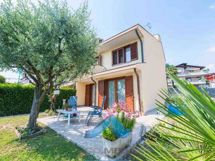 Casa quadrilocale in vendita in Via dei Morti, Cenate Di Sotto, Cenate Sotto