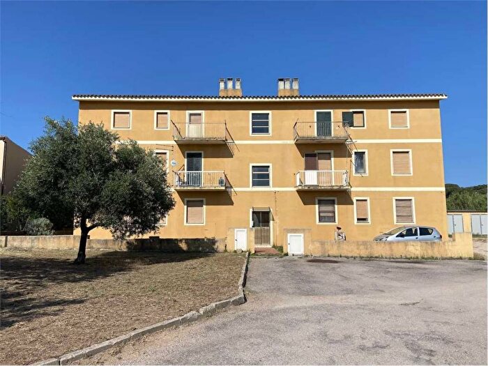 Appartamento quadrilocale in vendita in Via Rundines, Monti