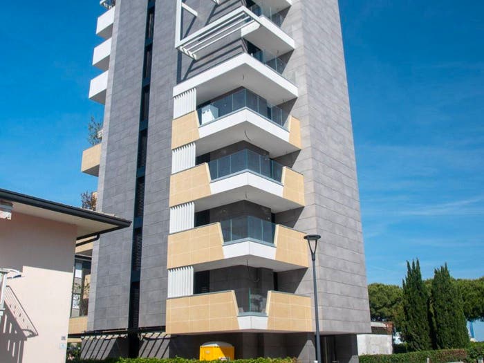 Appartamento trilocale in vendita in Via Monte Pasubio, Centro, Lignano Sabbiadoro