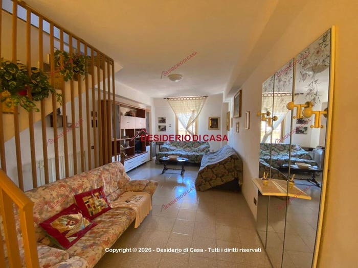 Casa con 5 locali in vendita in Via Elicona, Centro, Montalbano Elicona