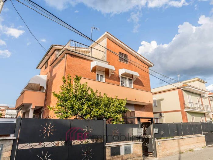 Appartamento trilocale in vendita in Via Mario Morasso, Trigoria, Roma