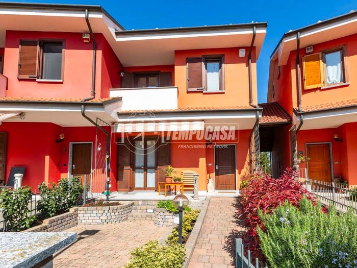 Casa con 6 locali in vendita in Via Marene, Centro, Fossano
