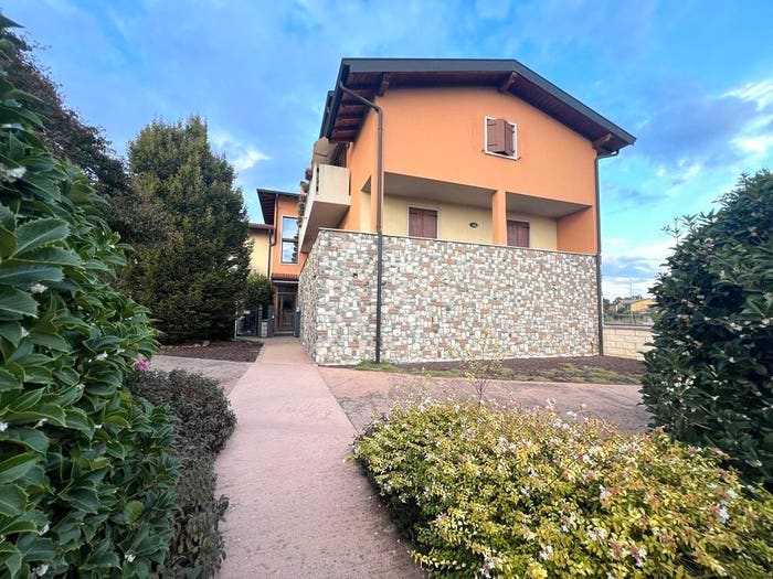 Appartamento trilocale in vendita in Porto Mantovano