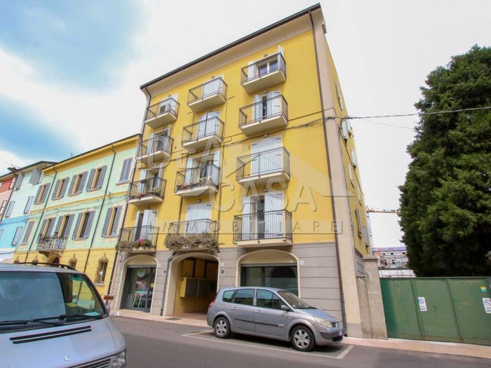 Appartamento quadrilocale in vendita in Via Fulvia, Centro, Mirandola
