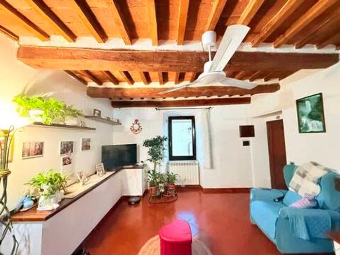 Appartamento quadrilocale in vendita in Piazza Garibaldi, Centro, Manciano