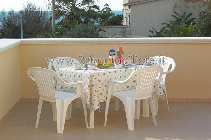 Casa con 8 locali in vendita in Via Cosenza, Mazara Del Vallo