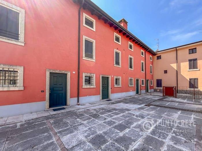 Appartamento bilocale in vendita in Via Caterina Bon Brenzoni, Centro, Mozzecane
