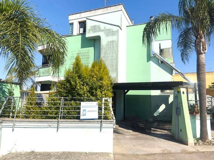 Appartamento con 6 locali in vendita in Via Raffaele Marra Galatone LE Italia, Centro, Galatone