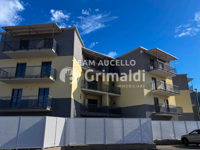 Appartamento trilocale in vendita in Via Santa Lucia, Santa Lucia Inferiore, Battipaglia