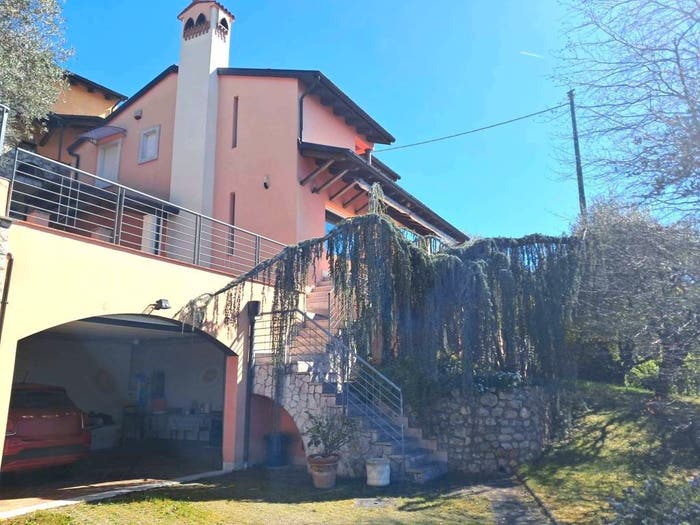 Casa con 6 locali in vendita in Via Gaetano Donizetti, Montericco, Negrar di Valpolicella