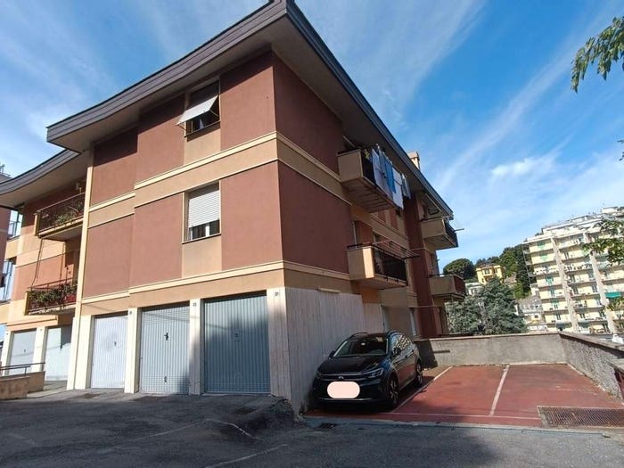 Appartamento quadrilocale in vendita in Via Del Manzasco, San Fruttuoso, Genova