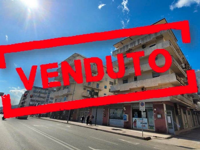 Appartamento con 5 locali in vendita in Via Adolfo Celi, Santa Lucia San Filippo, Messina