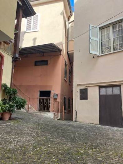Appartamento bilocale in vendita in Piazza Luglio, Centro, Ceccano