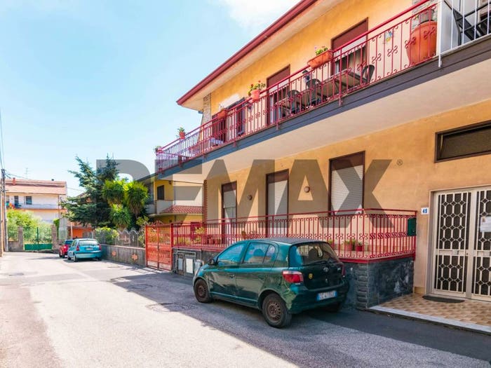 Appartamento con 5 locali in vendita in Nicolosi