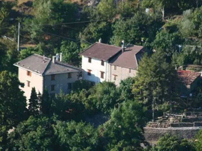 Casa con 6 locali in vendita in SERRA DI BOCCHIO, Sambuca Pistoiese