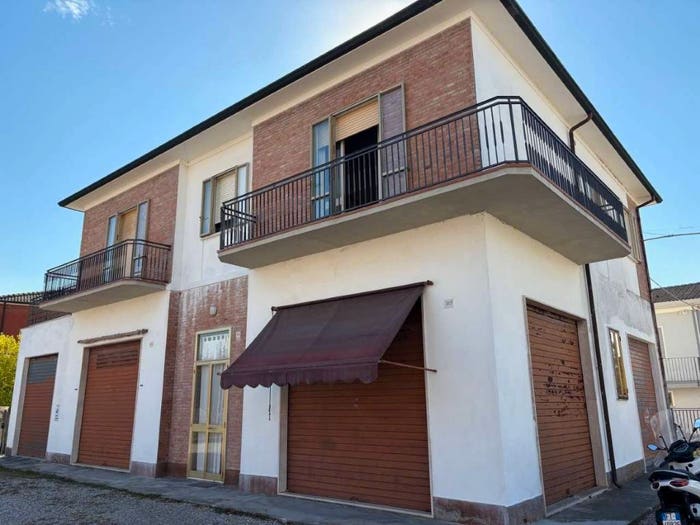 Casa quadrilocale in vendita in via dei Calzolai, Francolino, Ferrara