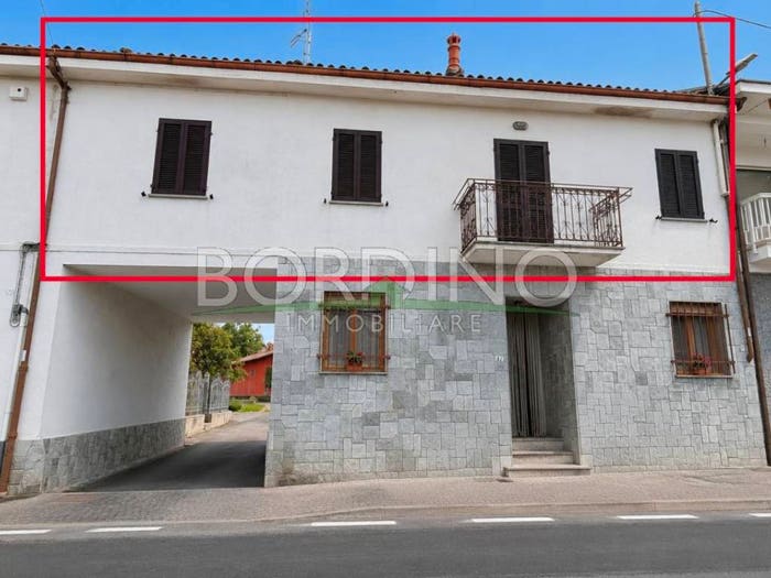 Appartamento con 5 locali in vendita in Via Alcide De Gasperi snc, Centro, Govone